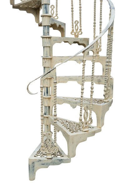 Biscottini Scala a chiocciola in fusione ghisa finitura anticata Molto stabile, robusta