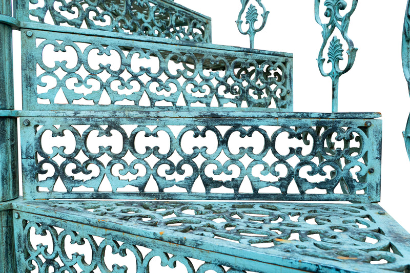 Biscottini Scala a chiocciola in fusione ghisa finitura anticata Molto stabile, robusta