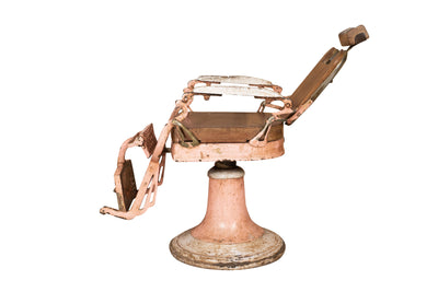 Biscottini Vecchia sedia poltrona da barbieri restaurata Antica seduta dimensioni Offerta