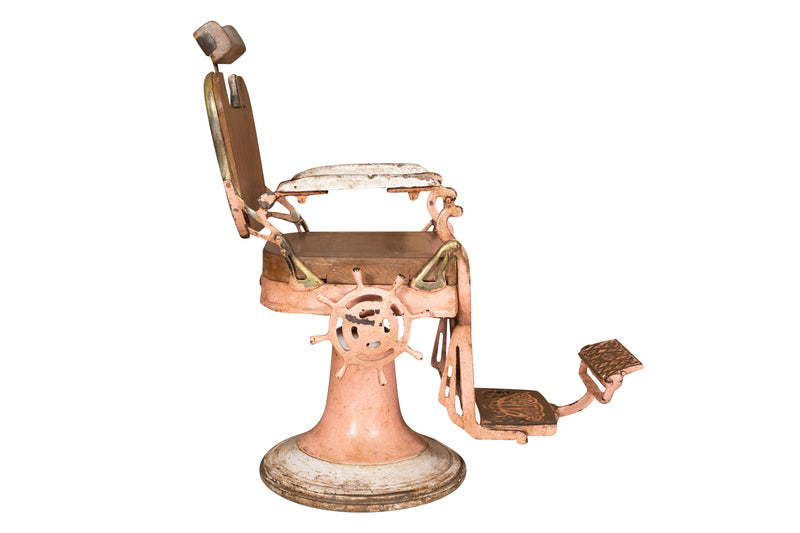 Biscottini Vecchia sedia poltrona da barbieri restaurata Antica seduta dimensioni Offerta