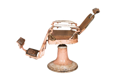 Biscottini Vecchia sedia poltrona da barbieri restaurata Antica seduta dimensioni Offerta