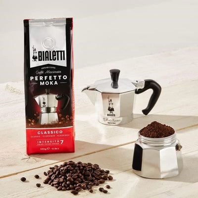 Caffettiera Italiana + 1 Caffè Perfetto Moka Classico - BIALETTI - MOKA - 3 tazze - 0,30 L - Confezione da 250 g - Argento