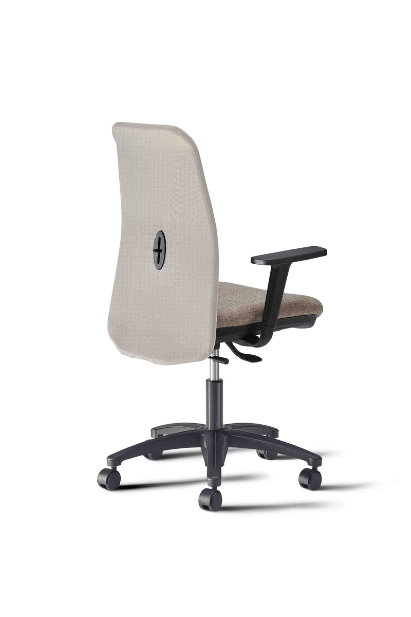 Composizione ufficio operativo completa di scrivania, cassettiera, mobile archivio e poltrona girevole