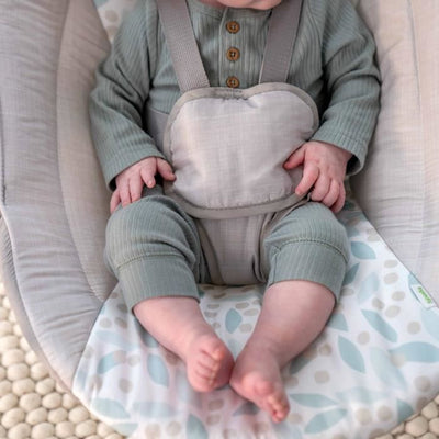 Columpio eléctrico plegable para bebé INGENUITY EndlessBloom, arco de juguete, ajustes de balanceo, temporizador, reclinación