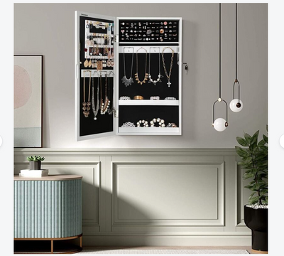 Armadio per gioielli a muro chiudibile a chiave con specchio - H67 cm