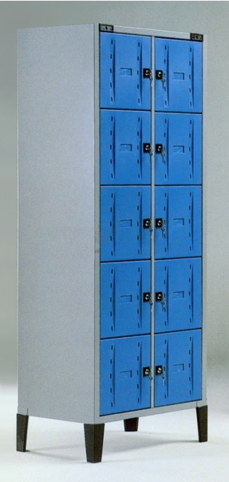 Armadio casellario metallico a 10 vani con ante antiurto in abs monoblocco cm. 70x35x180h