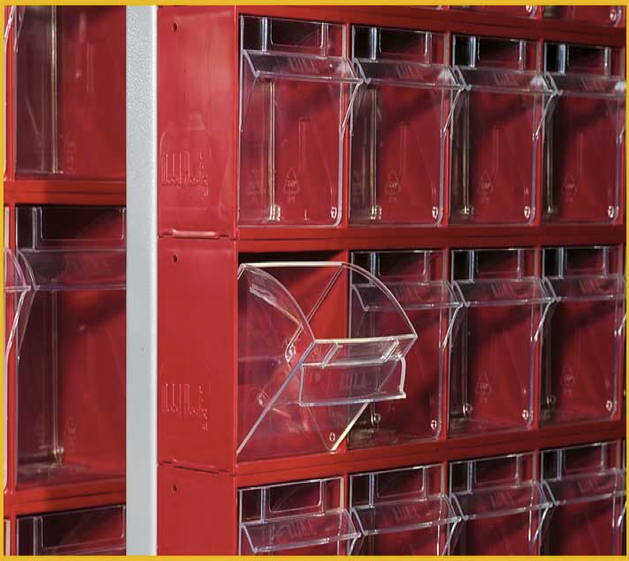 Armadio Madia in metallo con pannelli scorrevoli e cassetti porta minuteria cm. 248x60x195h