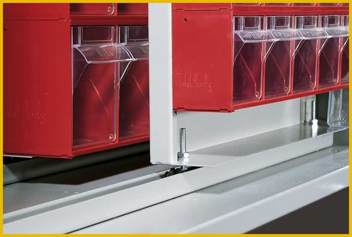 Armadio in metallo verniciato a 462 cassetti estraibili ad estrazione verticale cm. 110x74,5x212,5h