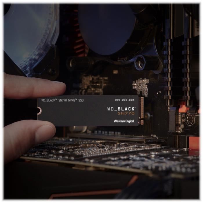 SSD interno - SN770 NVMe - WD_BLACK - 2 TB - M.2 2280 - WDS200T3X0E