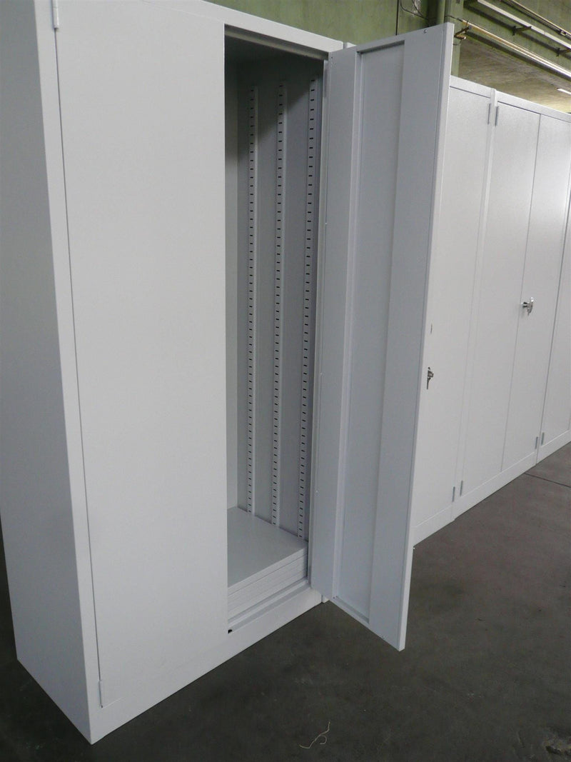 Armadio blindato monoblocco con ante battenti di spessore 12/10 cm. 100x50x200h