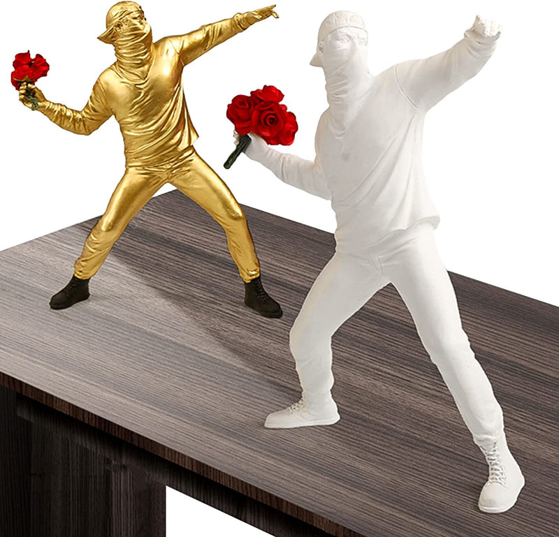 Soprammobili Moderni Design - Statuette Banksy - Ragazzo Lancio Di Fiori - Arredo Casa Oggetti - Scultura in Resina Creativa Retro Figura Ornamento per Soggiorno Ufficio, Bianco