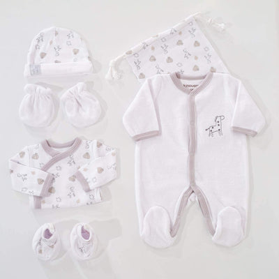 - Set Nascita 6 Pezzi - 1 Mese - Velluto Bianco - Motivo: Giraffa - (Pigiama, Body, Berretto, Guantini, Scarpine E Sacchetto per Riporre Il Tutto) - Regalo Neonato Unisex Maschio E Femmina