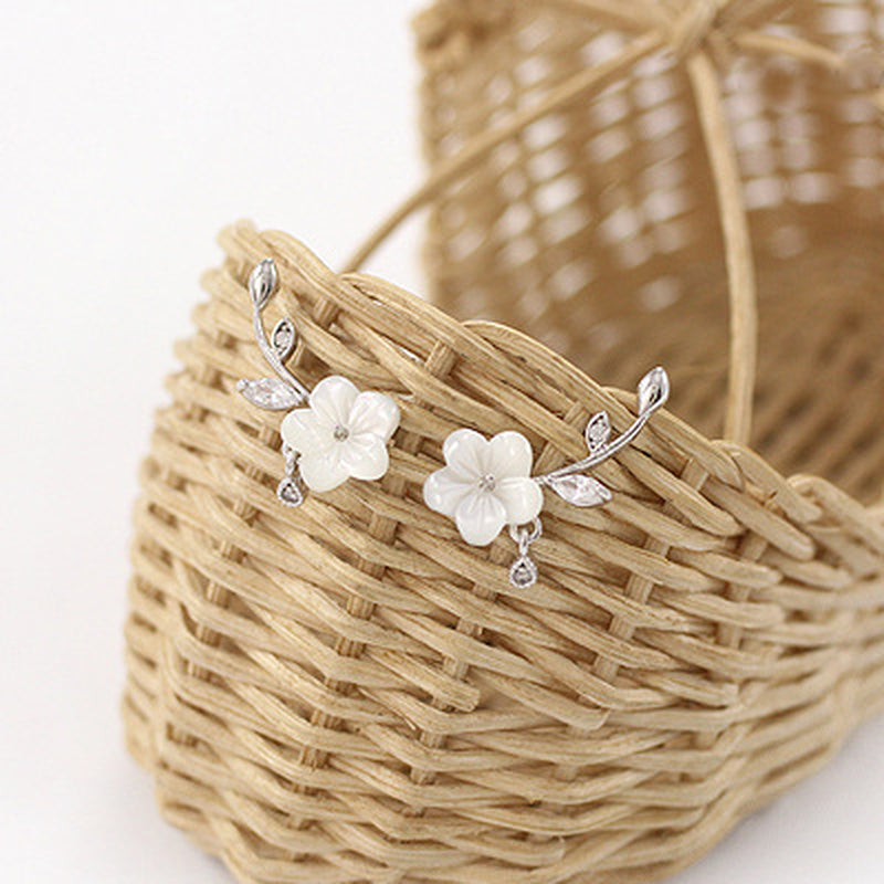 Korean Shell Earrings Classic Sterling Silver Needle Earrings Leaf White Flower Water Drop Temperament Earrings