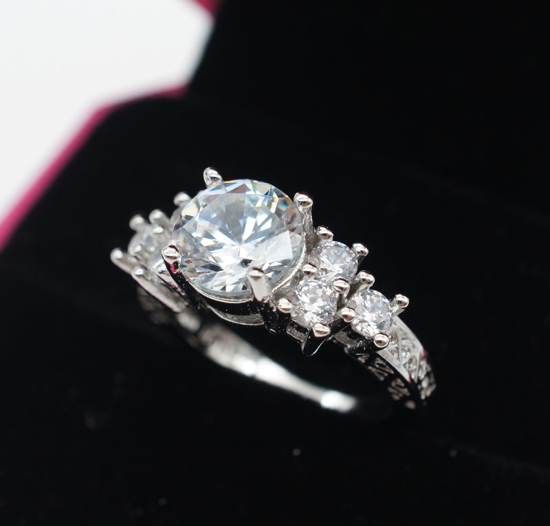 Ebay Hot Selling Diamond Hand Ornaments Wholesale High Grade Eight Heart Eight Arrow Zircon Engagement Ring