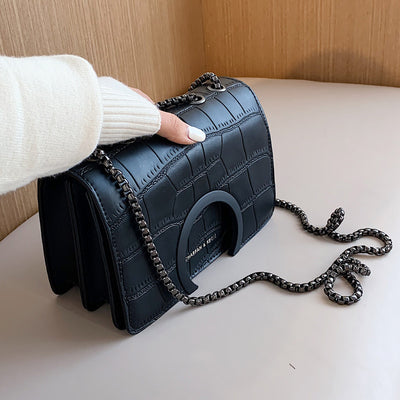 Textured Stylish All-Match Chain Messenger Bag