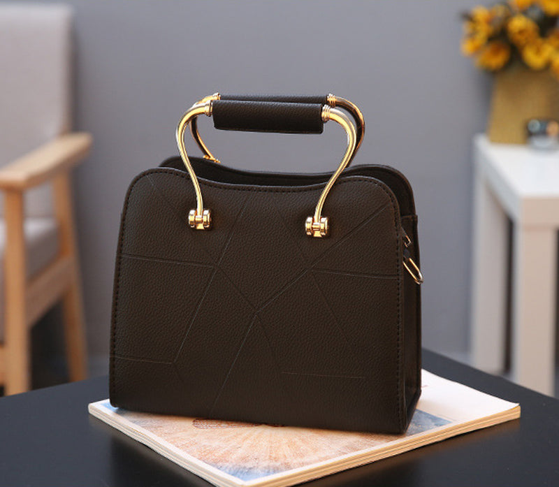 2021 New Fashion Korean Version of the Ladies Handbag Small Bag Female Shoulder Diagonal Package