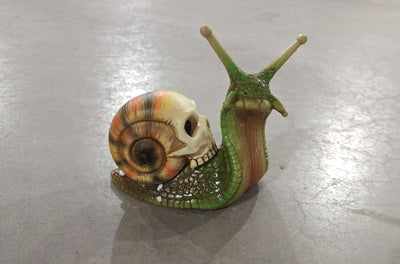 Snail Skull Sculpture Gothic Decoration Snail Statue Patio Snail Figurine Crafts Home Decoration Accessories Kawaii Room Decor