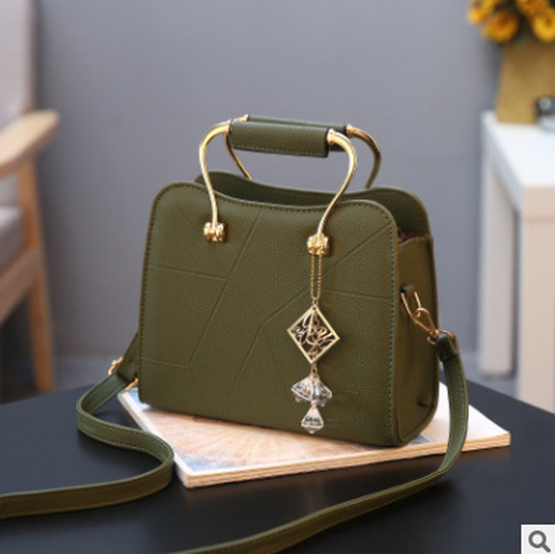 2021 New Fashion Korean Version of the Ladies Handbag Small Bag Female Shoulder Diagonal Package