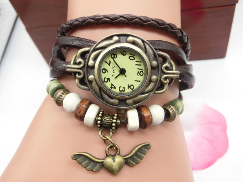 Vintage Casual Flying Heart Pendant Bracelet Belt Watch