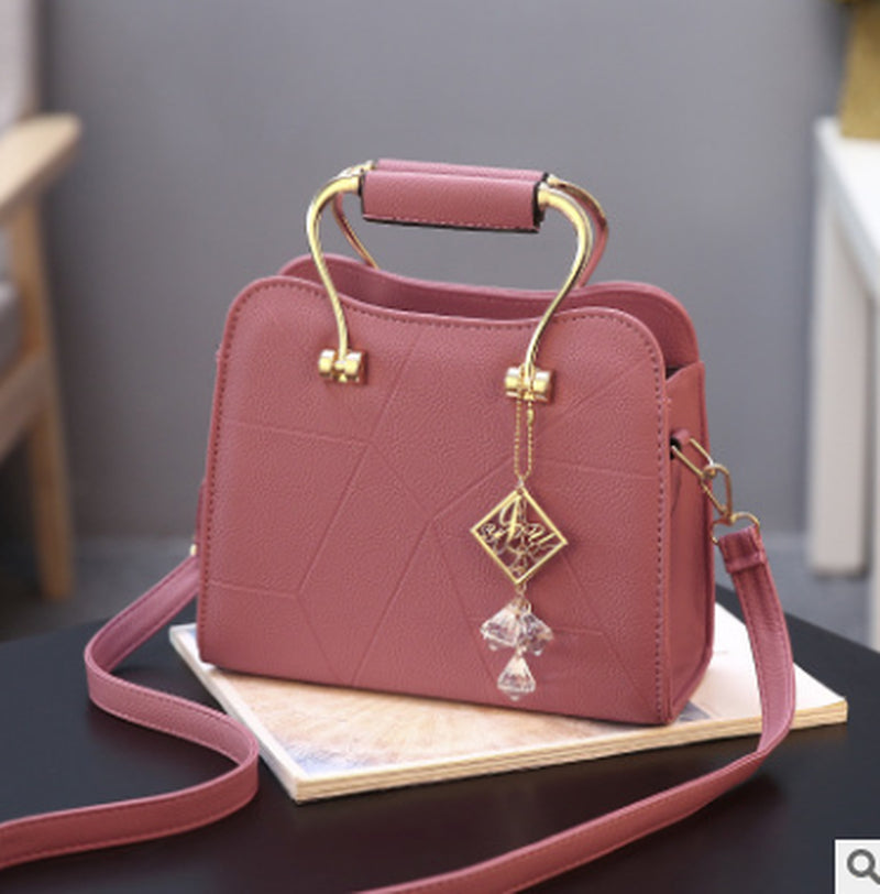 2021 New Fashion Korean Version of the Ladies Handbag Small Bag Female Shoulder Diagonal Package