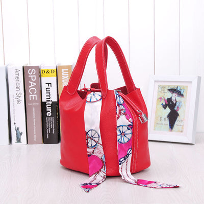 Large-Capacity Leather Handbag with Lychee Pattern