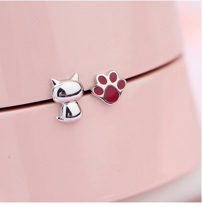 Sterling Silver Stud Earrings Cat Cat Claw Asymmetrical Earrings Female Earrings Korean Version of Simple Silver Jewelry