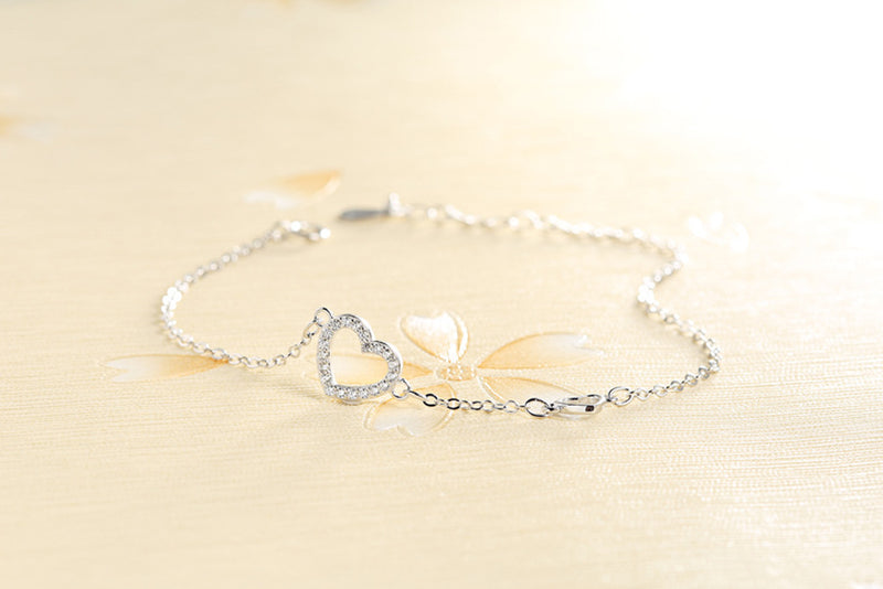 Tiny Diamond-Studded Heart Bracelet