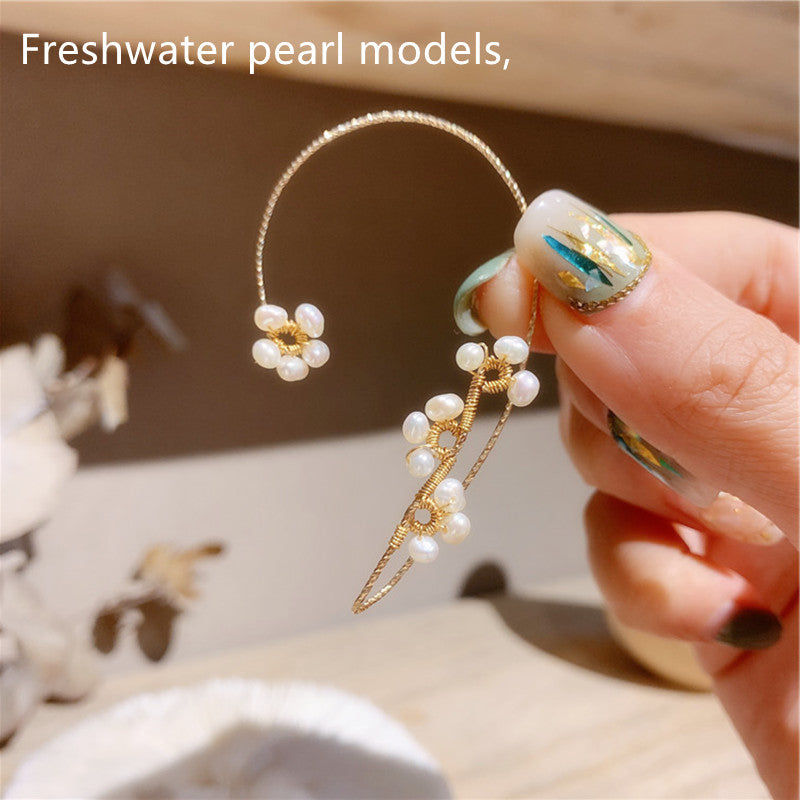 Design Hand-Woven Flower Pearl Earrings