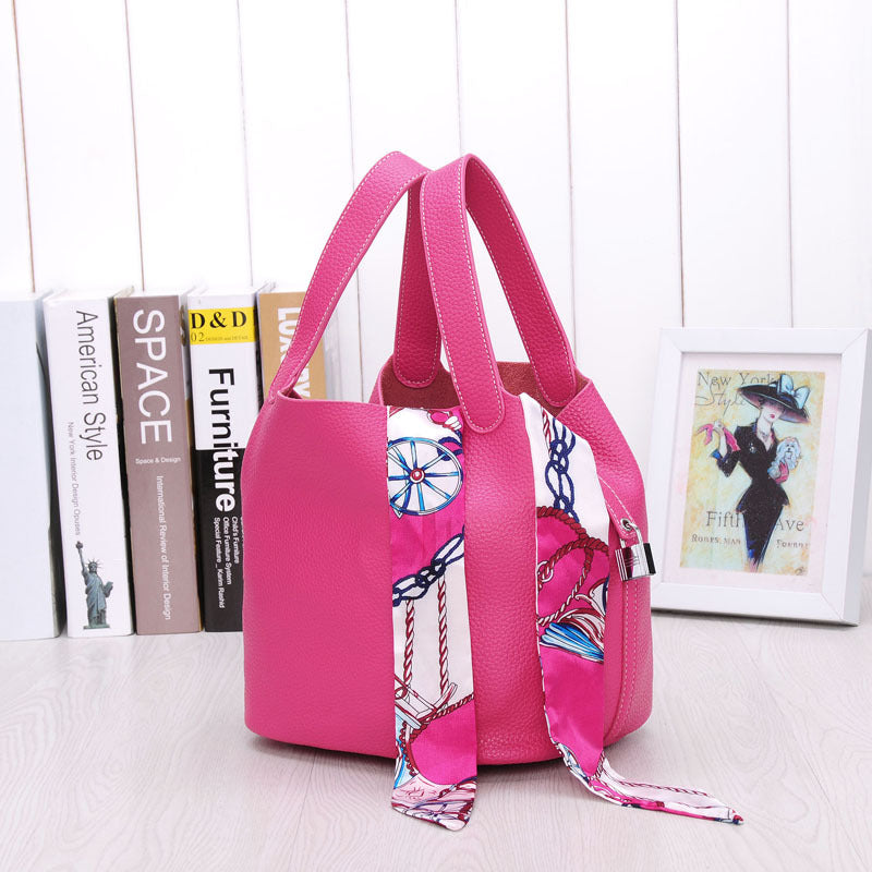 Large-Capacity Leather Handbag with Lychee Pattern